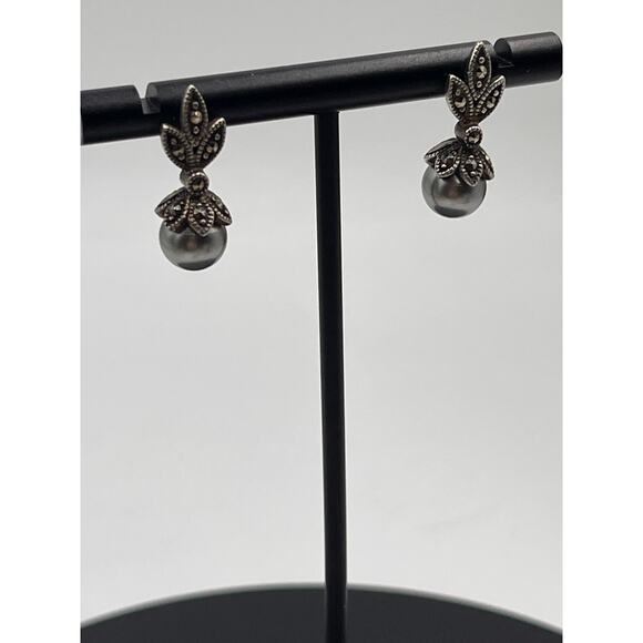 FAS Sterling Silver 925 Marcesite Gray Pearl Drop Dangle Earrings 3.6 grams - Picture 3 of 9